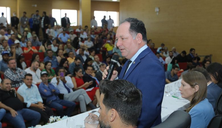 Pedro Fernandes faz chamado à unidade e diálogo em audiência sobre embargos ambientais em Rondônia