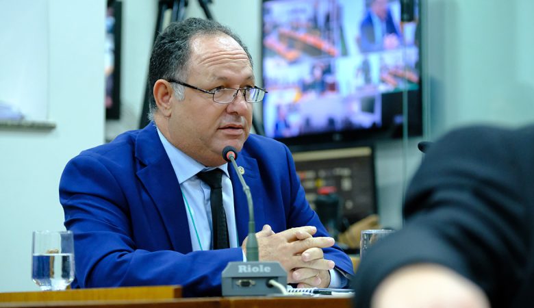 Deputado Pedro Fernandes aborda destinação do Fundo Amazônia durante reunião do Parlamento Amazônico