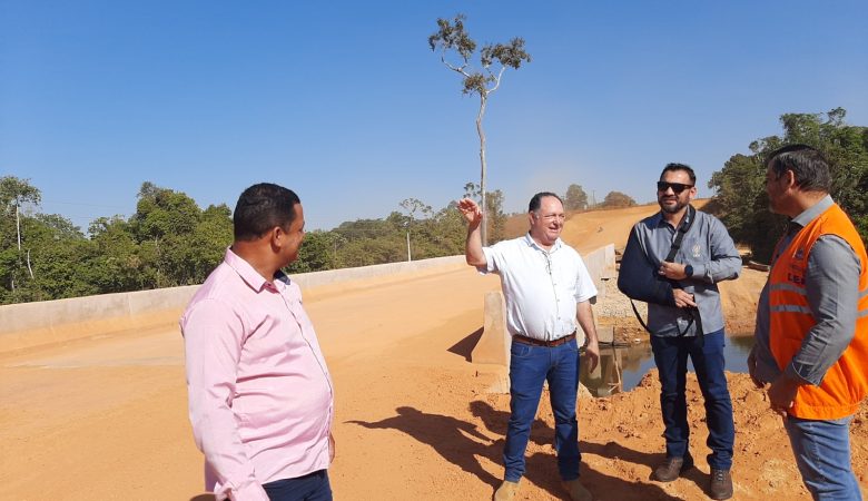 Deputado Pedro Fernandes visita nova ponte sobre o Rio Belém próximo a Machadinho D’Oeste