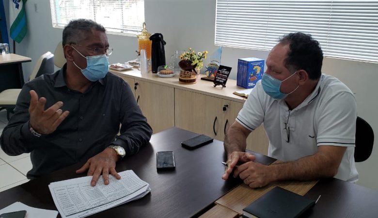 Reunião com secretário de Estado define investimentos na Educação de Cujubim