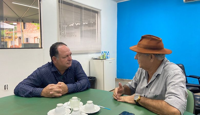 Deputado Pedro Fernandes apoia recuperação das estradas dos distritos de Porto Velho