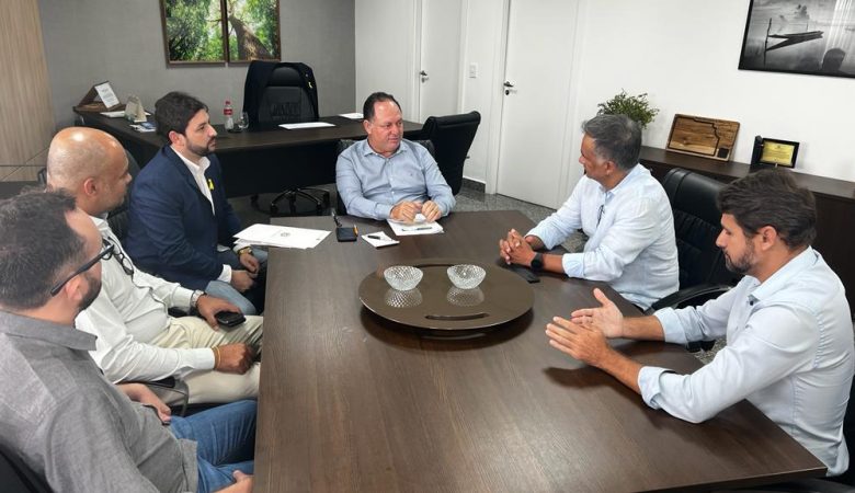 Deputado Pedro Fernandes recebe nova liderança do IFRO e debate avanços no Geo Rondônia