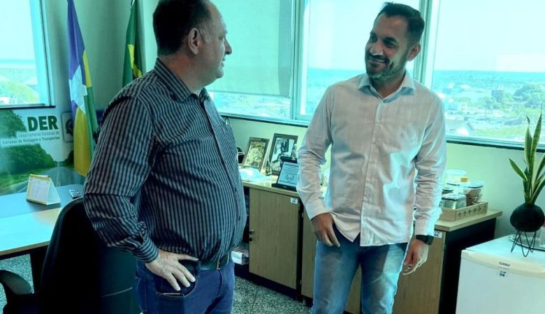 Deputado Pedro Fernandes solicita manutenção da Linha 048 que liga Castanheiras à BR-429