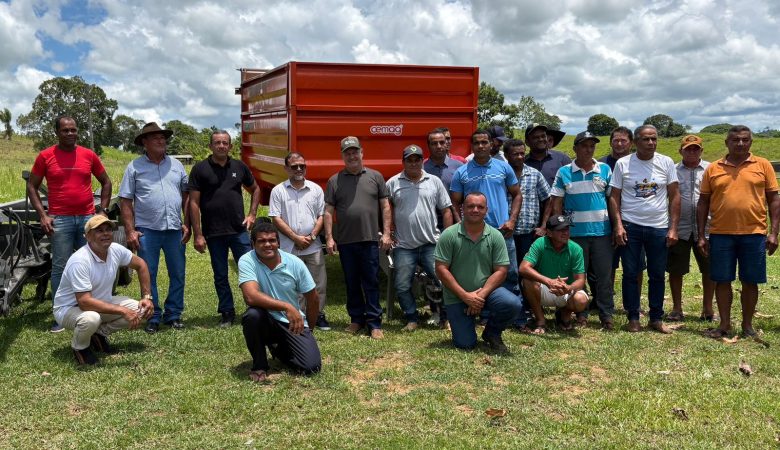 Associação de produtores rurais de Governador Jorge Teixeira recebe implementos agrícolas com emenda do deputado Pedro Fernandes