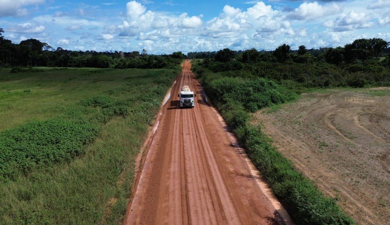RO-140 em Rio Crespo recebe manutenção após solicitação do deputado Pedro Fernandes 