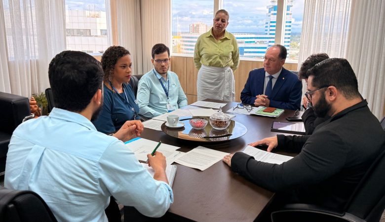 Deputado Pedro Fernandes recebe equipe da OCB para tratar de demandas do cooperativismo em Rondônia