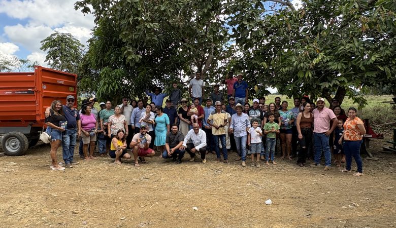 Associação rural de Machadinho do Oeste reforça produção com implementos agrícolas destinados pelo deputado Pedro Fernandes