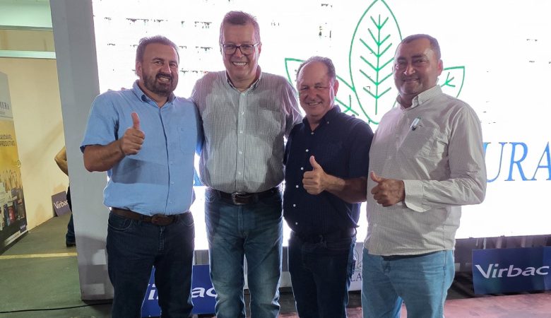 Pedro Fernandes acompanha palestra sobre os desafios do agro moderno em Ariquemes